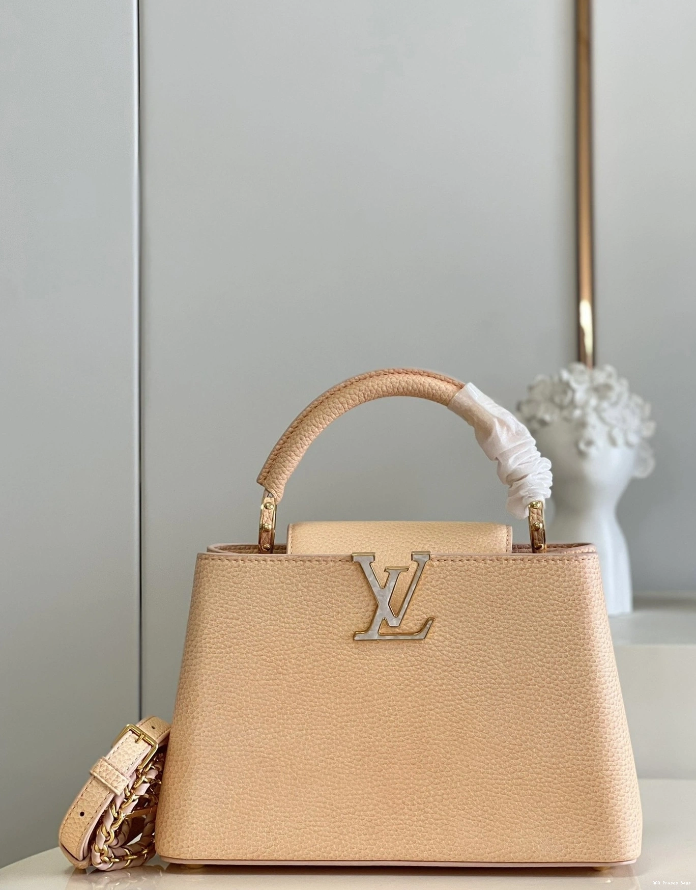 AAA Replica Ru BB LOUIS VUITTON CAPUCINES 0801